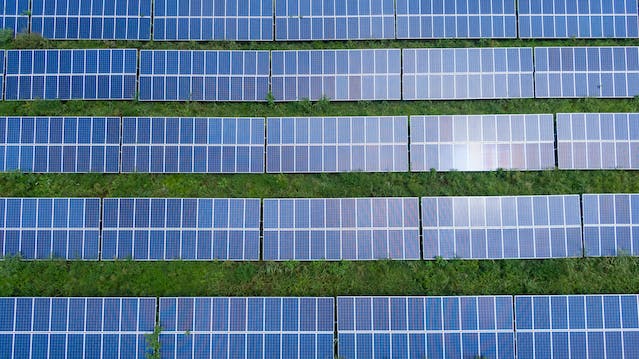 Groene toekomst met zonnepanelen van Interago